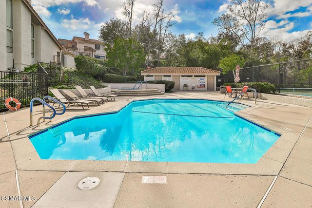 173 Pebble Beach Drive, Newbury Park, CA 91320