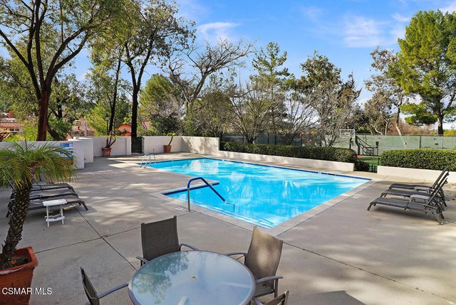 173 Pebble Beach Drive, Newbury Park, CA 91320