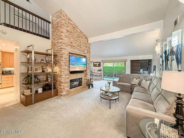 173 Pebble Beach Drive, Newbury Park, CA 91320