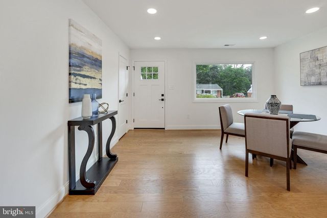 14332 BELLEVILLE AVE, Woodbridge, VA 22193