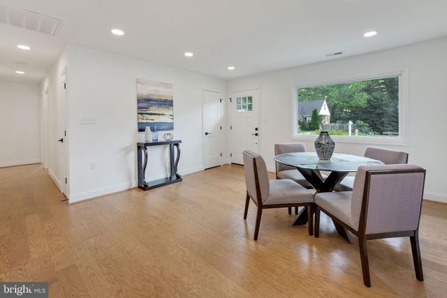 14332 BELLEVILLE AVE, Woodbridge, VA 22193