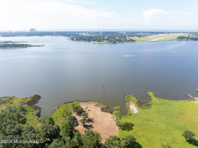 10232 Goodman Road, D'iberville, MS 39540