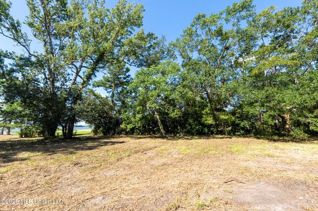 10232 Goodman Road, D'iberville, MS 39540