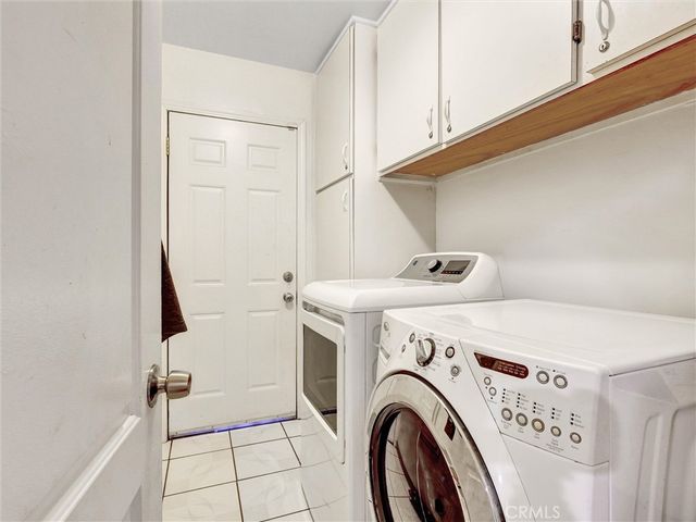 812 W Athens, Los Angeles, CA 90044