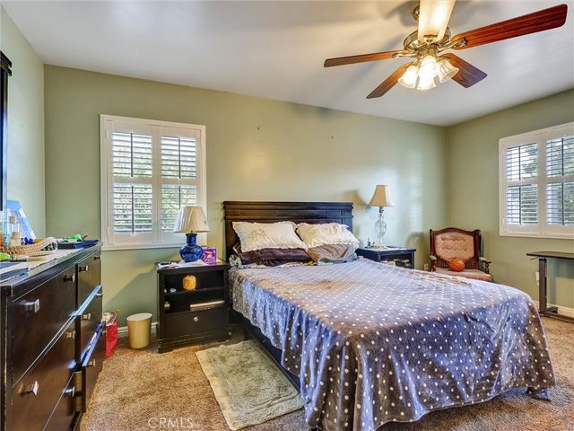 812 W Athens, Los Angeles, CA 90044