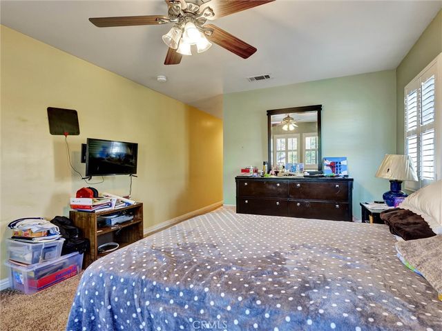 812 W Athens, Los Angeles, CA 90044