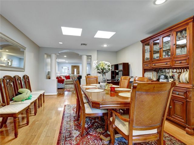 812 W Athens, Los Angeles, CA 90044