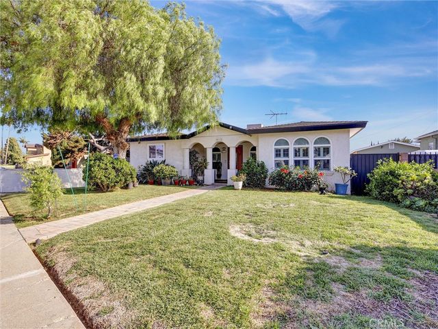 812 W Athens, Los Angeles, CA 90044