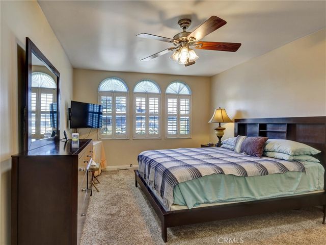 812 W Athens, Los Angeles, CA 90044