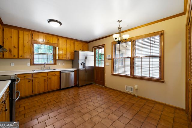 104 Lake Somerset Drive NW, Marietta, GA 30064