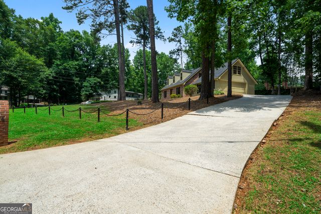 104 Lake Somerset Drive NW, Marietta, GA 30064