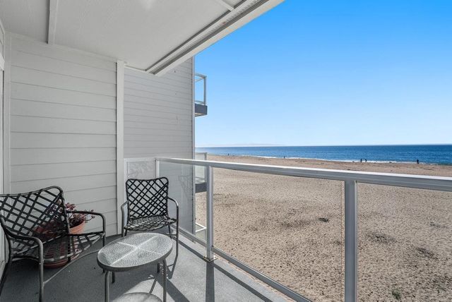 22130 E Cliff Drive 2D, Santa Cruz, CA 95062