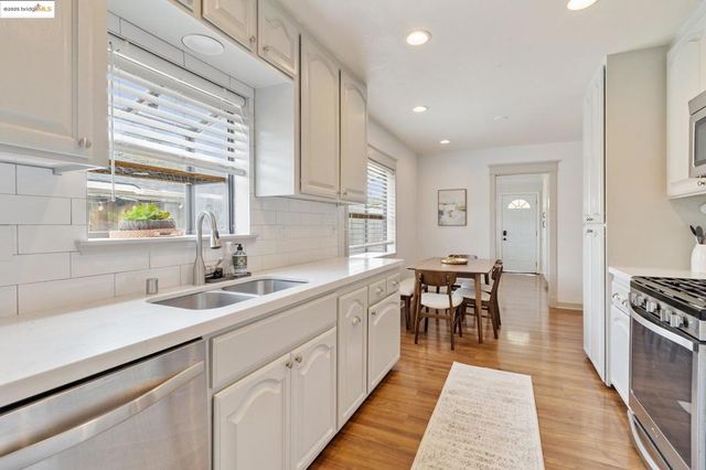 328 W Walnut St, Stockton, CA 95204