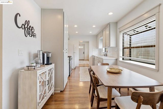 328 W Walnut St, Stockton, CA 95204