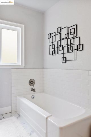 328 W Walnut St, Stockton, CA 95204