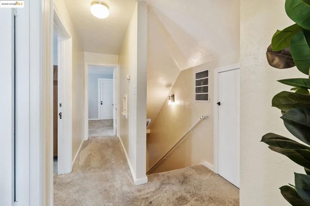 328 W Walnut St, Stockton, CA 95204