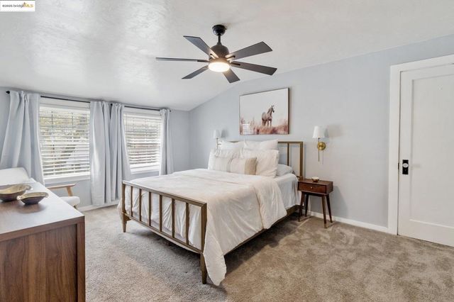 328 W Walnut St, Stockton, CA 95204