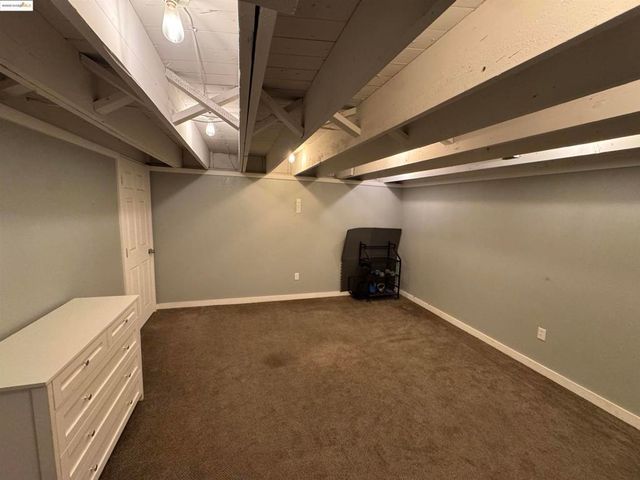 328 W Walnut St, Stockton, CA 95204