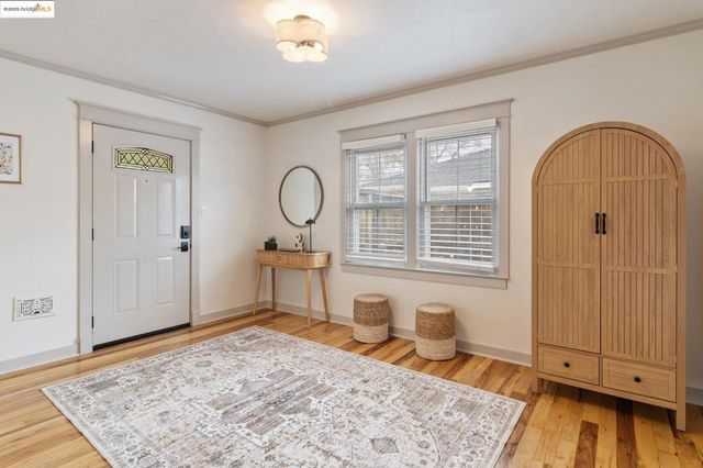 328 W Walnut St, Stockton, CA 95204