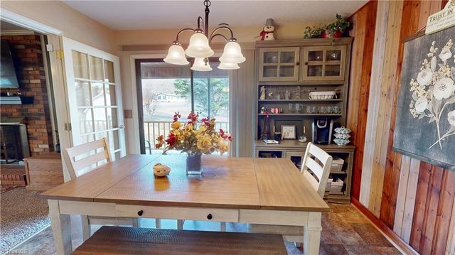 1831 Chestnut Grove Road, King, NC 27021