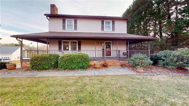 1831 Chestnut Grove Road, King, NC 27021