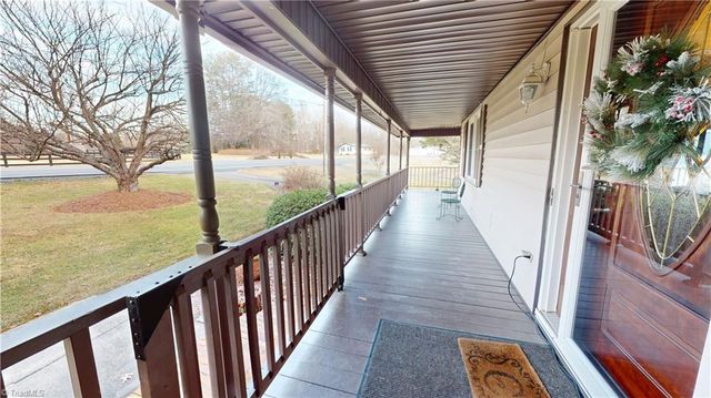 1831 Chestnut Grove Road, King, NC 27021