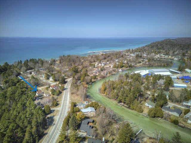 603 S Main Street, Leland, MI 49654