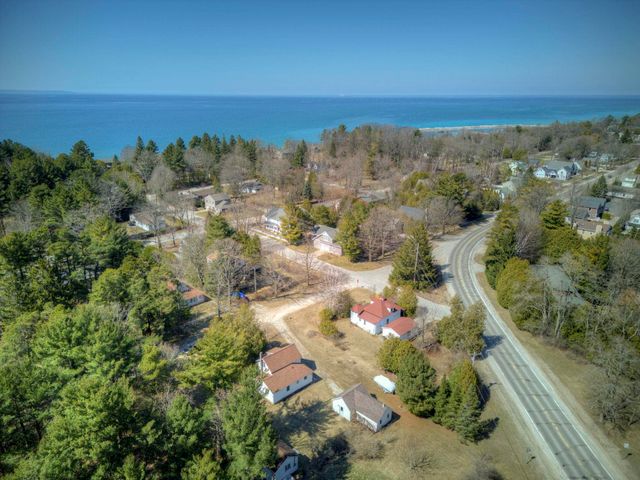 603 S Main Street, Leland, MI 49654