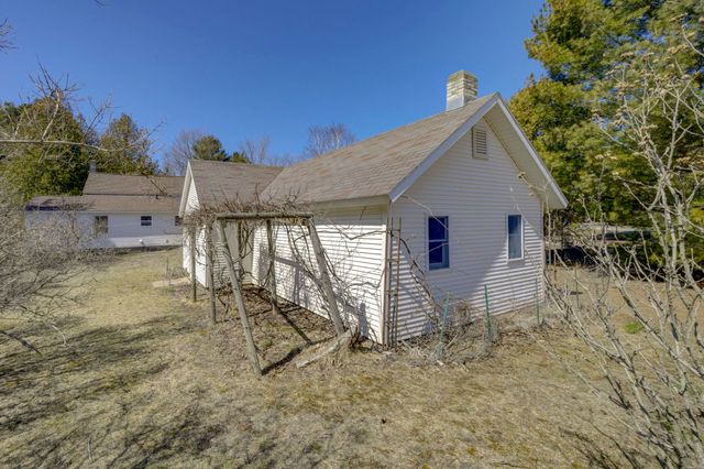 603 S Main Street, Leland, MI 49654