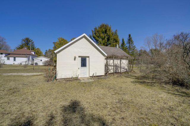 603 S Main Street, Leland, MI 49654