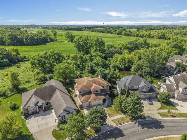 1314 Hanover Court, Waunakee, WI 53597