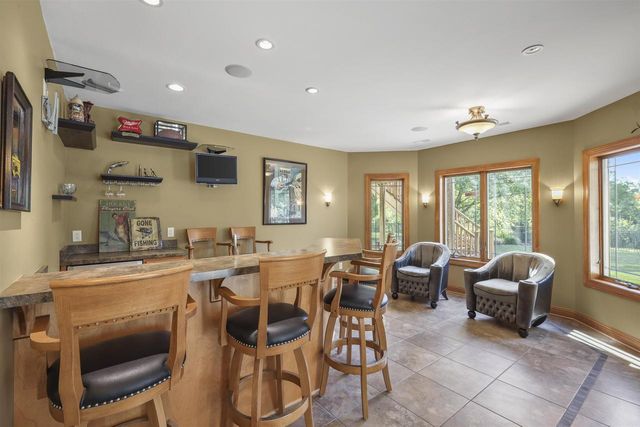1314 Hanover Court, Waunakee, WI 53597