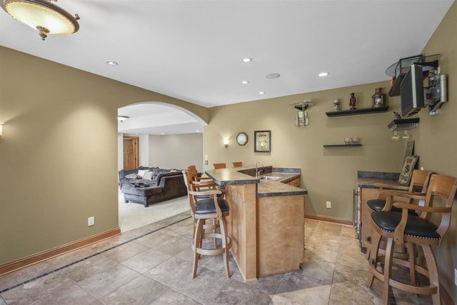 1314 Hanover Court, Waunakee, WI 53597