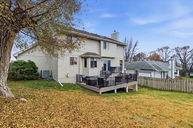 195 WOODBURY Circle, Council Bluffs, IA 51503