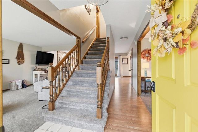 195 WOODBURY Circle, Council Bluffs, IA 51503