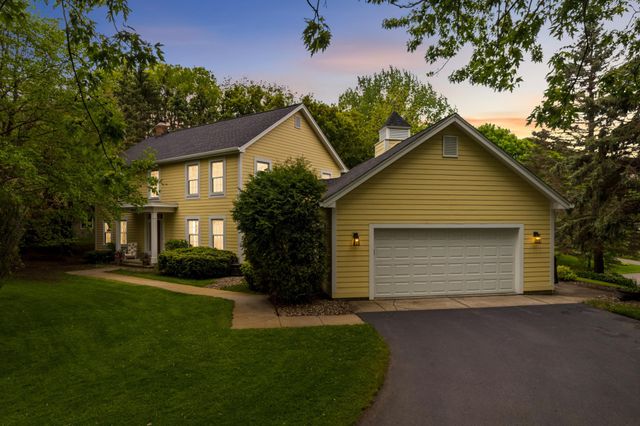 3620 James Avenue, Deephaven, MN 55391
