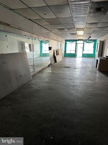 1192 YORKSHIP SQ, Camden, NJ 08104