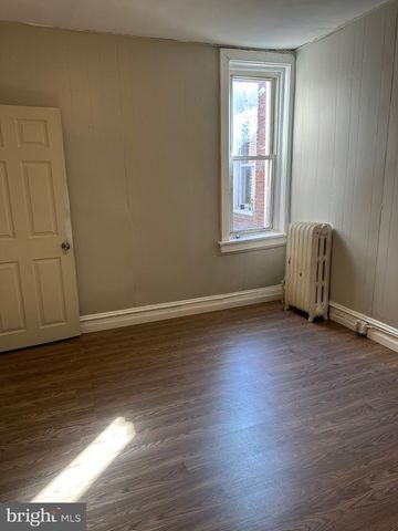 1192 YORKSHIP SQ, Camden, NJ 08104