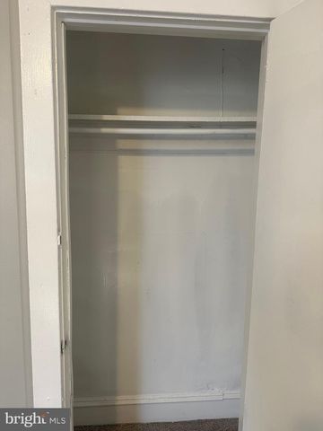 1192 YORKSHIP SQ, Camden, NJ 08104