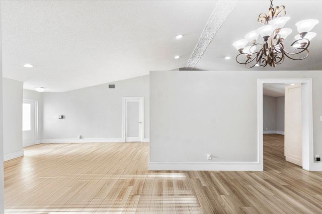 4040 NE 6th Avenue, Deerfield Beach, FL 33064