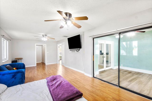 4040 NE 6th Avenue, Deerfield Beach, FL 33064