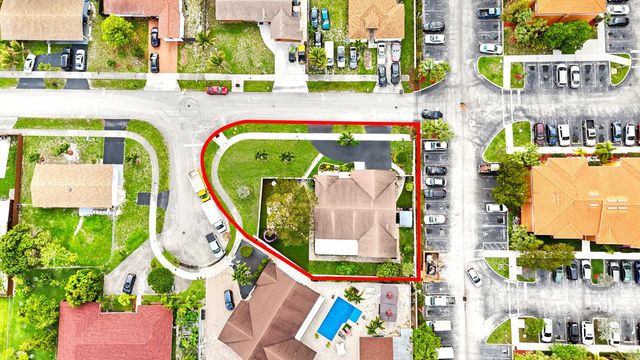 4040 NE 6th Avenue, Deerfield Beach, FL 33064