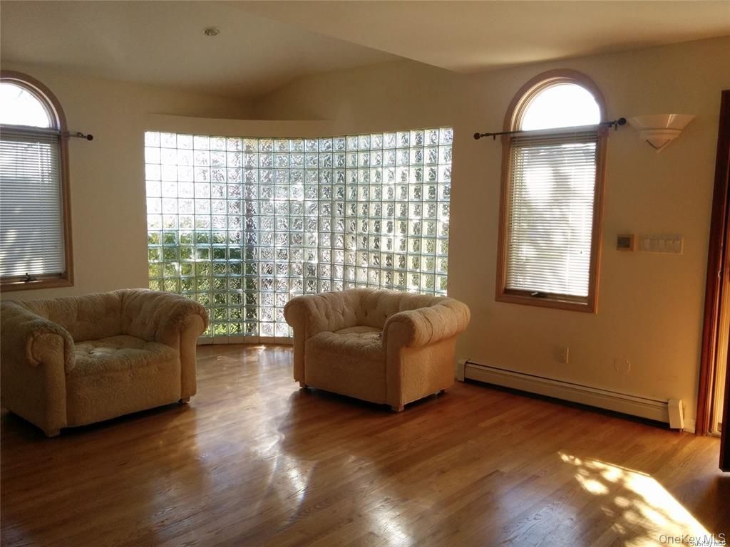 48 Orchard Beach Boulevard, Port Washington, NY 11050 — photo 4