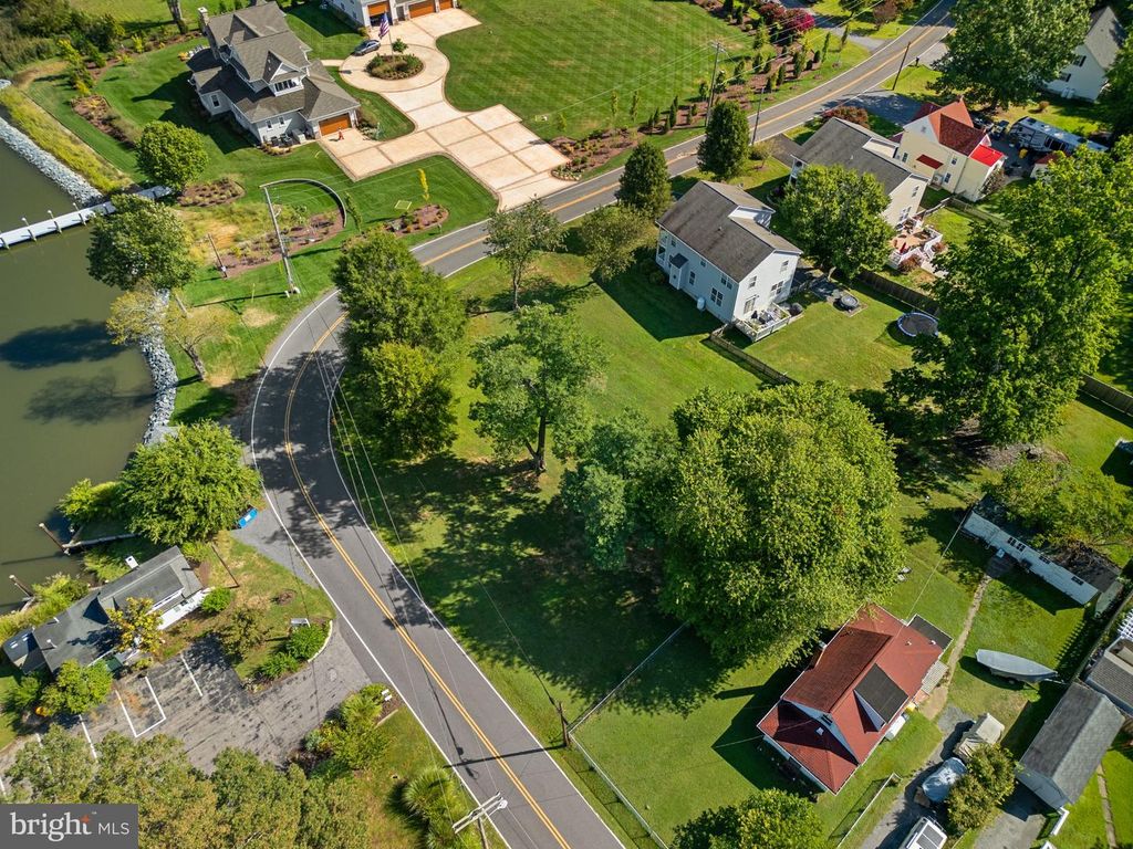 6061 DRUM POINT RD, Deale, MD 20751