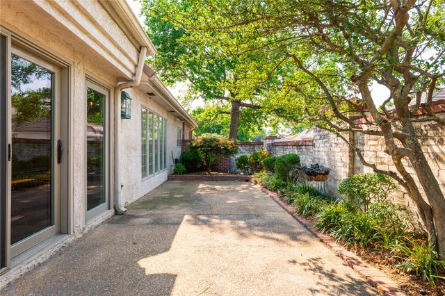 4807 S Yorktown Court, Tulsa, OK 74105