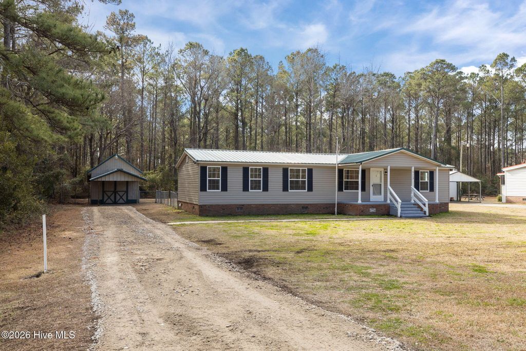 4113 N Highway 101, Newport, NC 28570