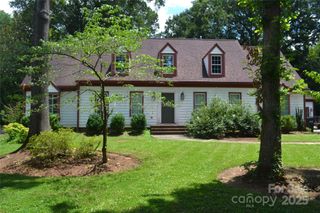 2501 Handley Place, Charlotte, NC 28226