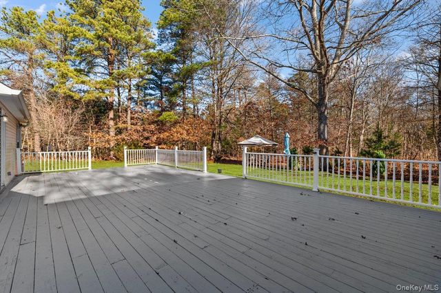 11 Moran Court, Manorville, NY 11949