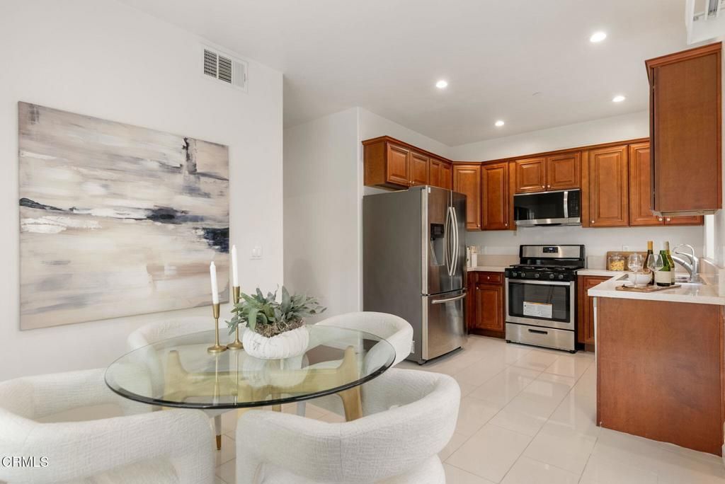 Image 6 of property listing at 806 N Garfield Avenue A, Alhambra, CA 91801