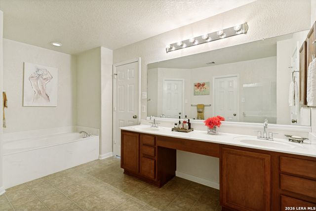 24307 Haeli Park, San Antonio, TX 78255